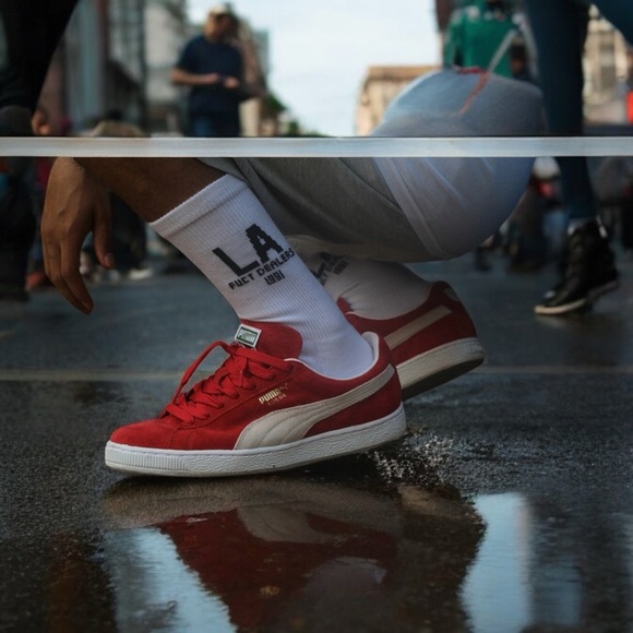 Puma Men’s Suede Classic XXI High Risk Red White Sneakers. NWT. - Picture 6 of 12